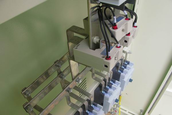 余庆配电柜-应急照明配电柜使用对工作人员的具